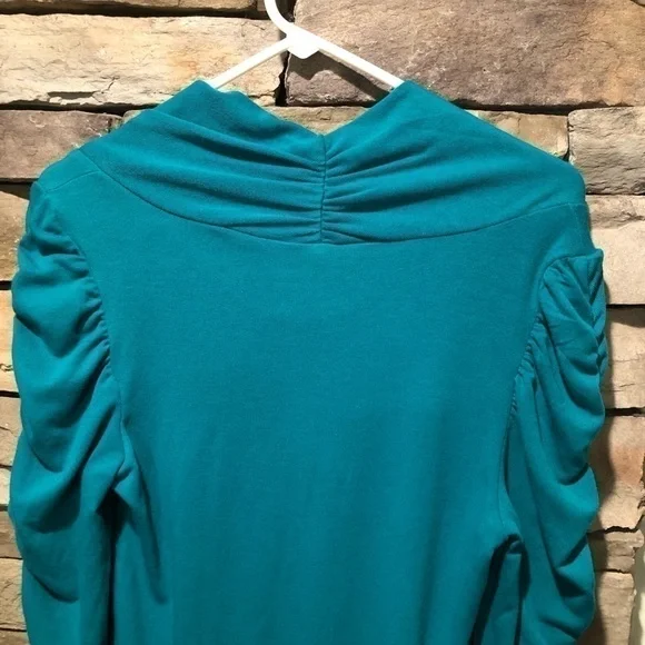 New directions size medium ruffle sleeve shirt - Picture 8 of 14